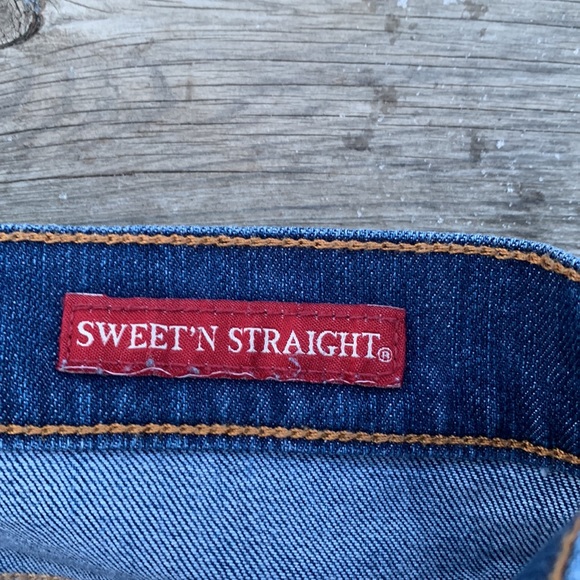 Lucky Brand Sweet N  Straight Jeans - Picture 5 of 8